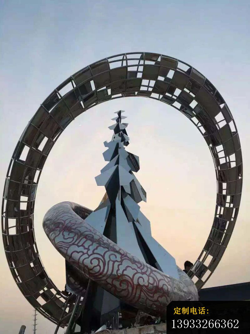 广场不锈钢抽象松树和祥云雕塑_799*1066