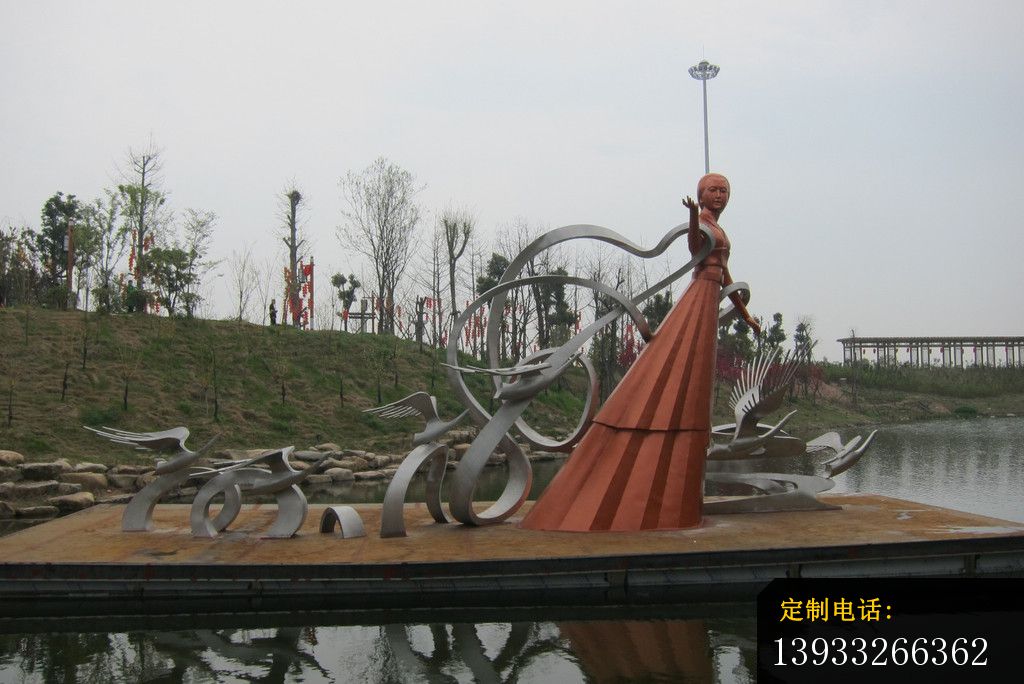 不锈钢抽象仙鹤和仙女雕塑_1024*684