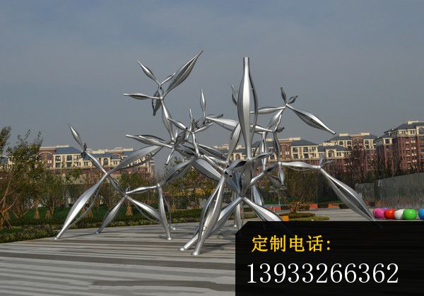 广场不锈钢抽象植物标志雕塑_600*419