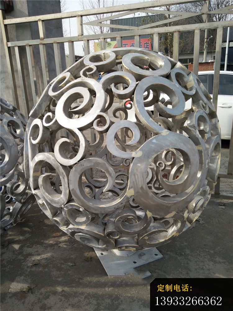 园林不锈钢镂空球景观雕塑_750*1000