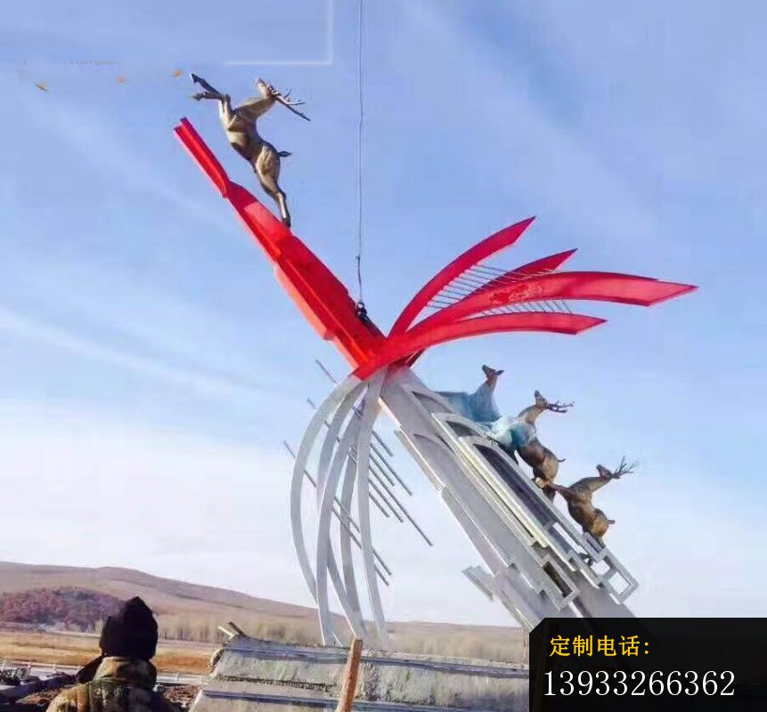 户外不锈钢云间鹿跃雕塑_861*800
