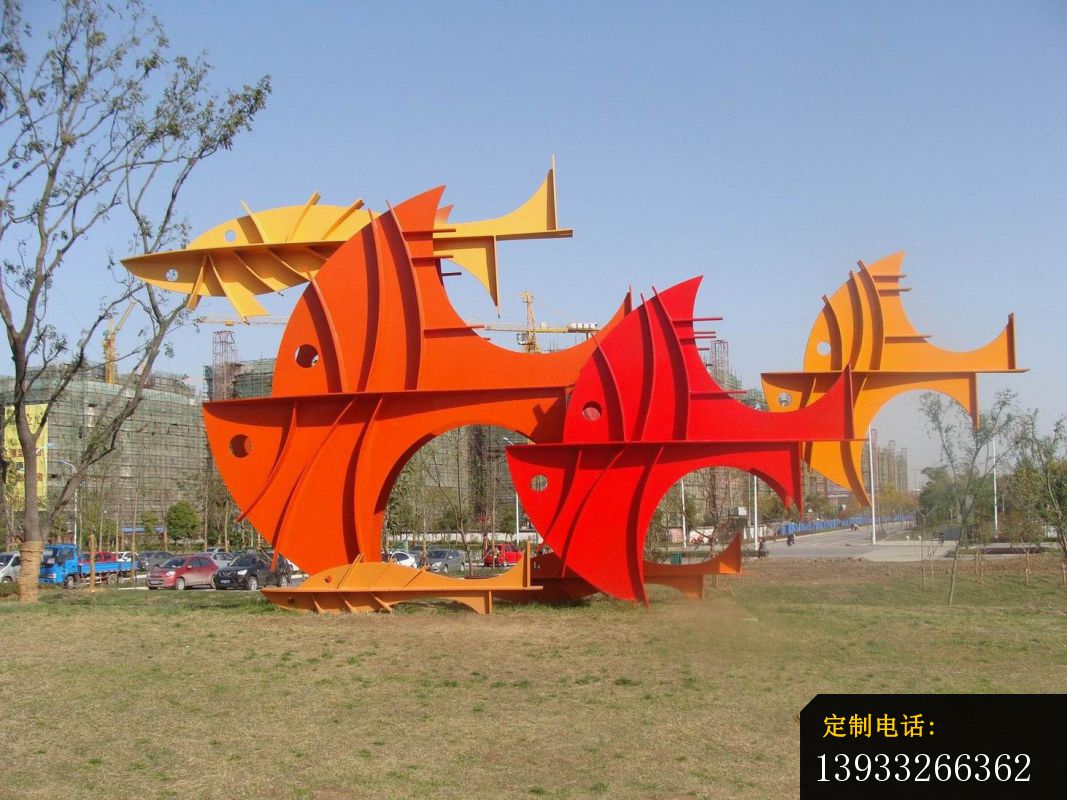 公园不锈钢大型抽象鱼雕塑_1067*800