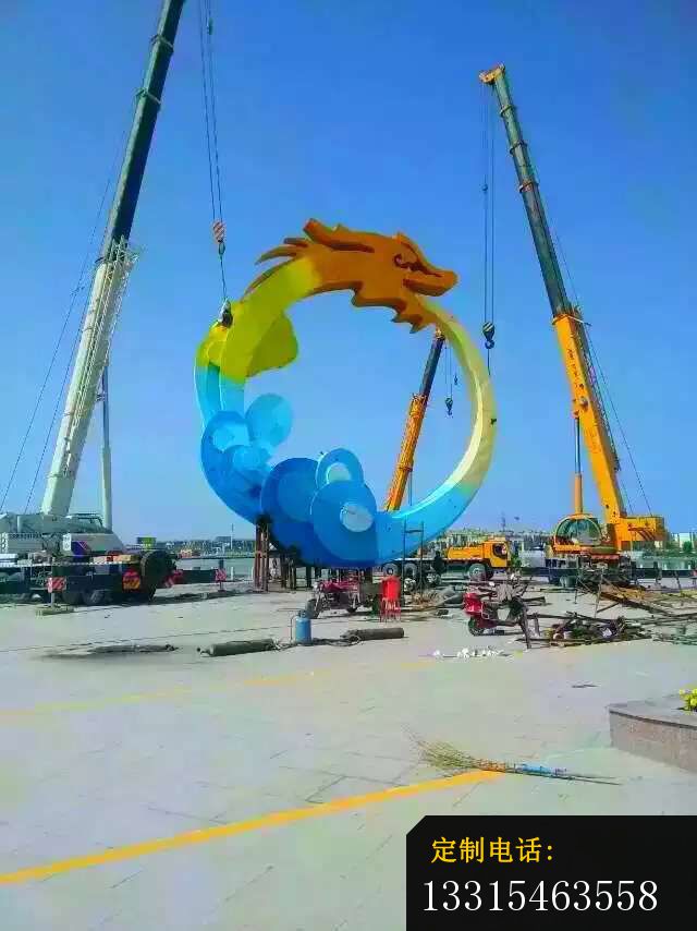 不锈钢彩色景观装饰雕塑_640*854