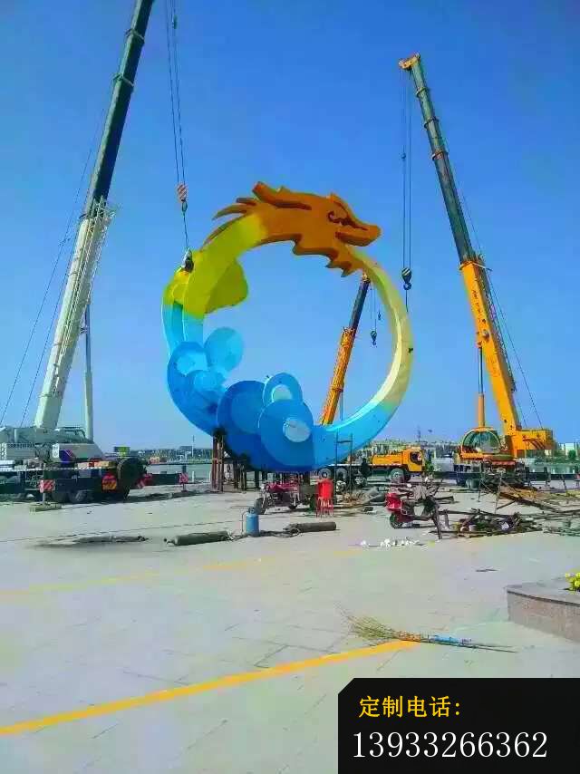 不锈钢彩色景观装饰雕塑_640*854