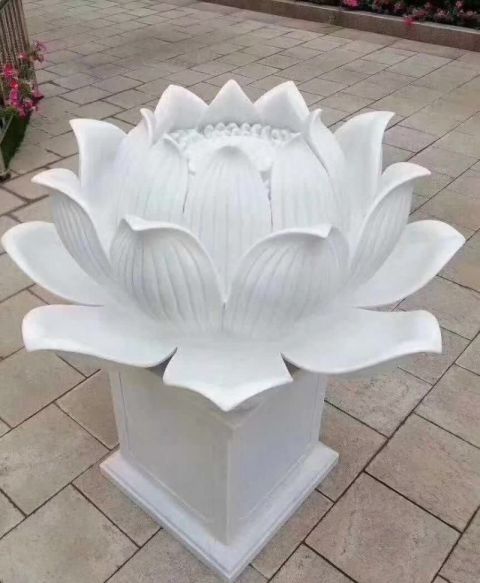 汉白玉荷花雕塑