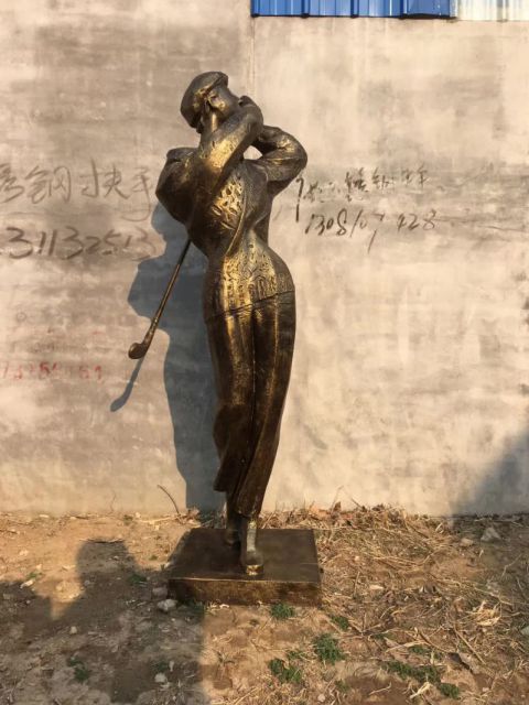 抽象打高尔夫球人物铜雕