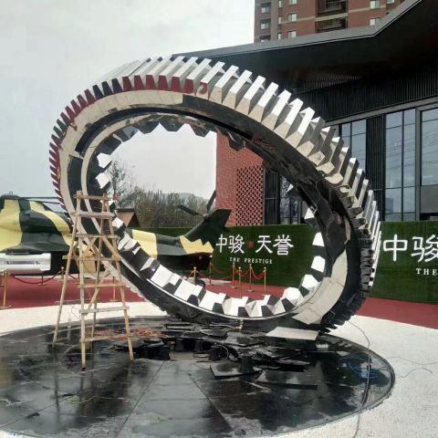 不锈钢抽象齿轮雕塑