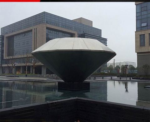 广场不锈钢钻石景观雕塑