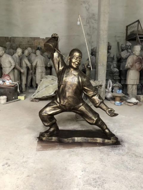 茶艺人物铜雕 
