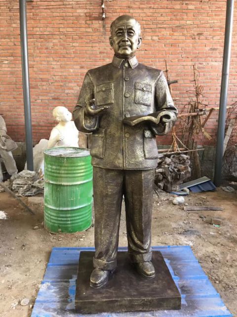 钱学森名人铜雕