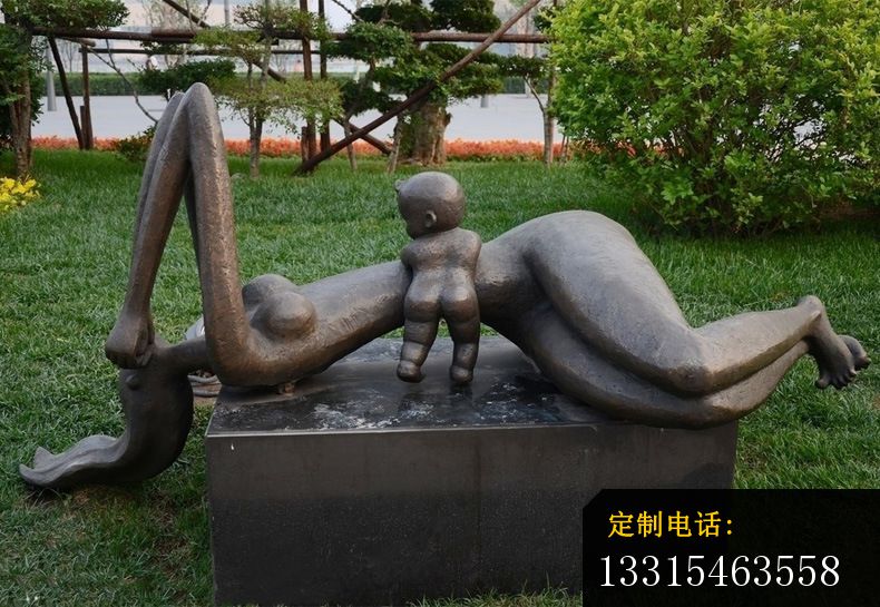 抽象母子铜雕，抽象人物_790*545