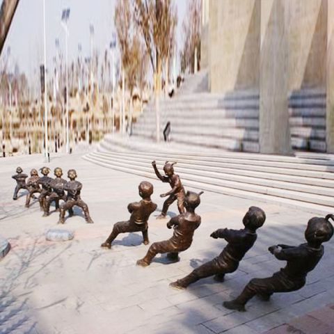 铜雕拔河儿童游戏雕塑