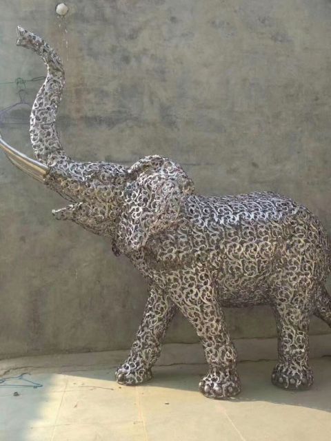 不锈钢镂空动物大象雕塑