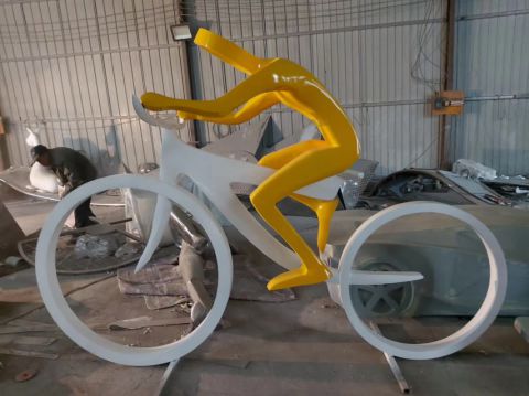 不锈钢骑自行车人物雕塑