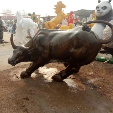 铜雕动物牛
