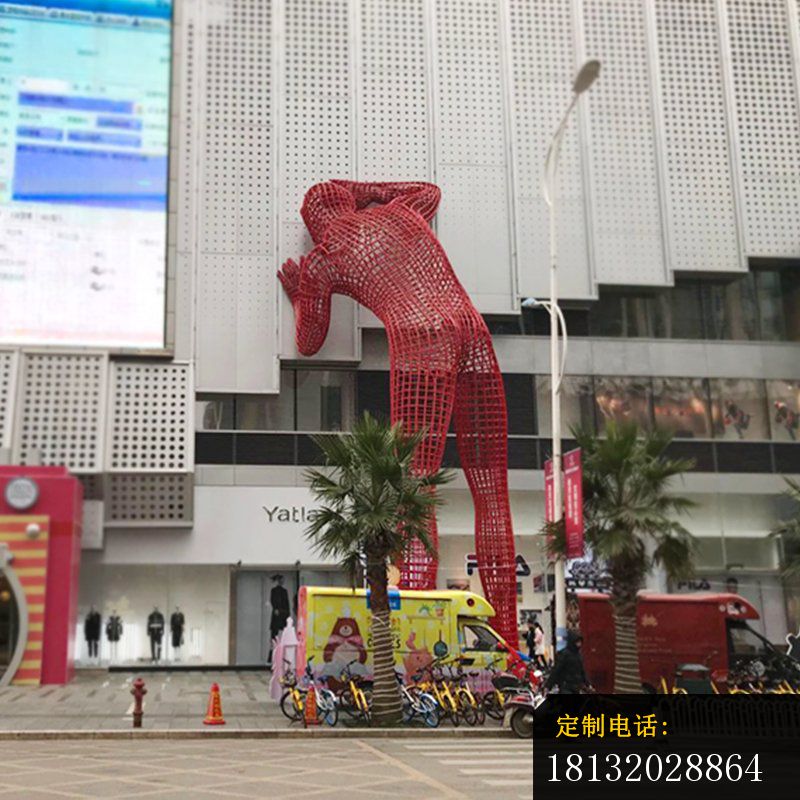 不锈钢镂空抽象蜘蛛侠雕塑 (2)_800*800