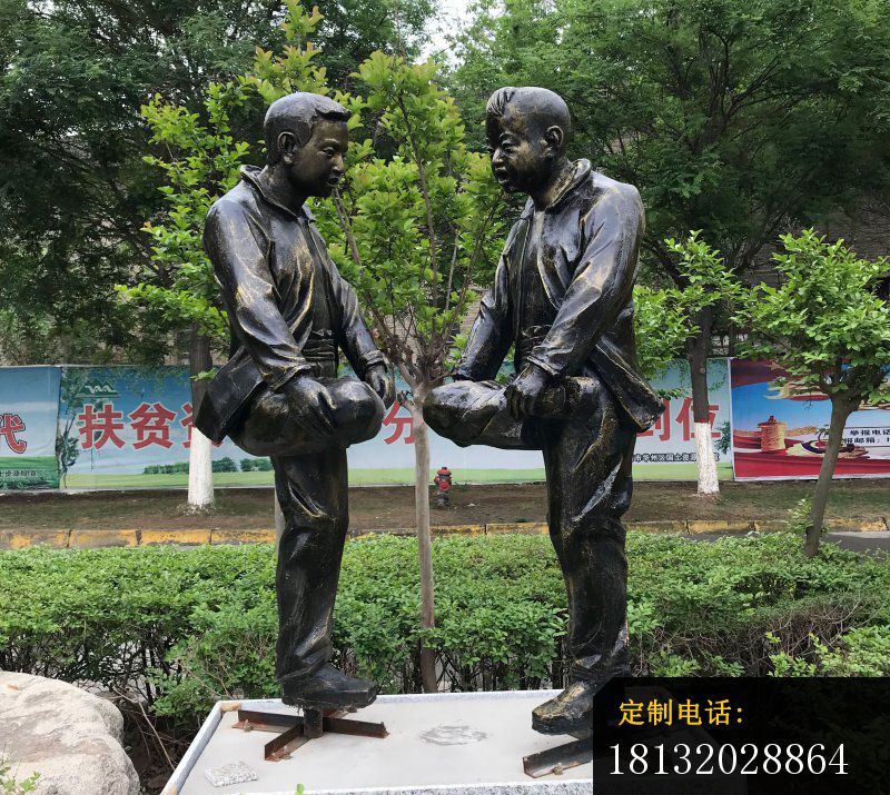 80后回忆撞拐铜雕_800*715