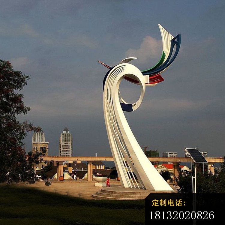 不锈钢抽象飞翔的仙鹤雕塑_750*750