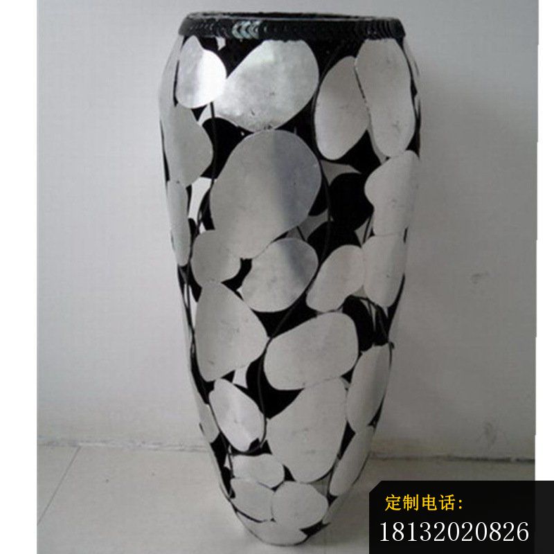 不锈钢镜面镂空花瓶雕塑_800*800