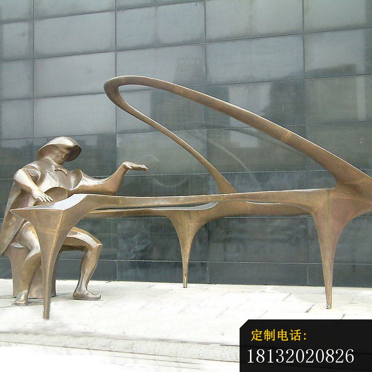 广场铜雕抽象弹钢琴人物_750*750