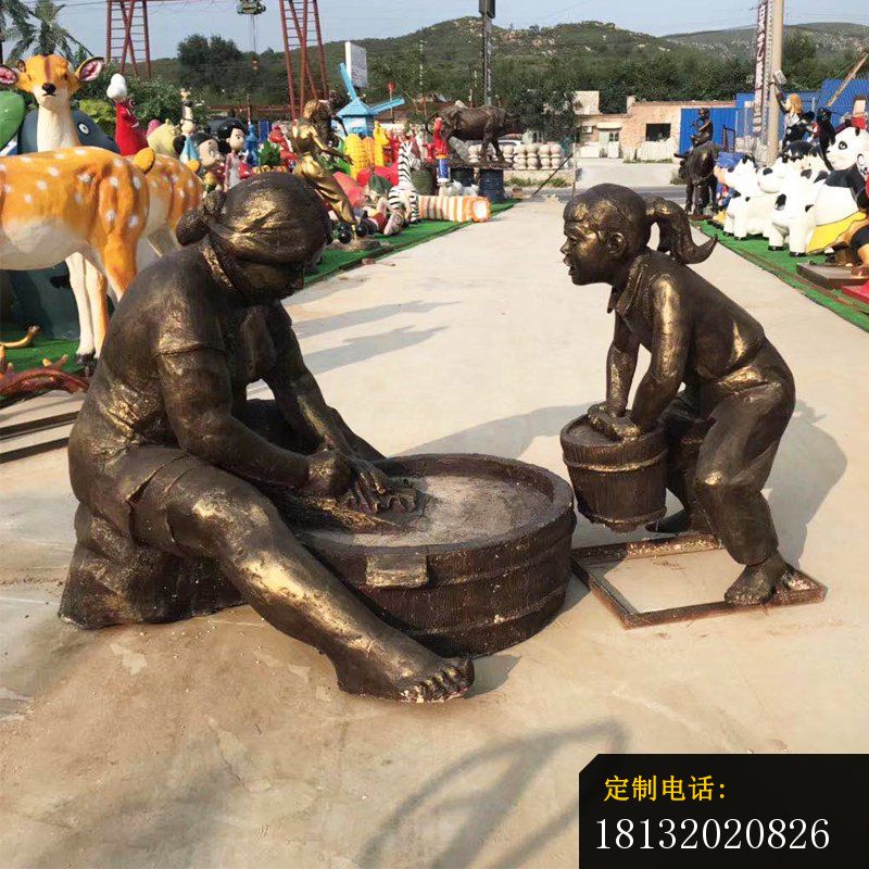 帮妈妈提水孝顺铜雕_800*800