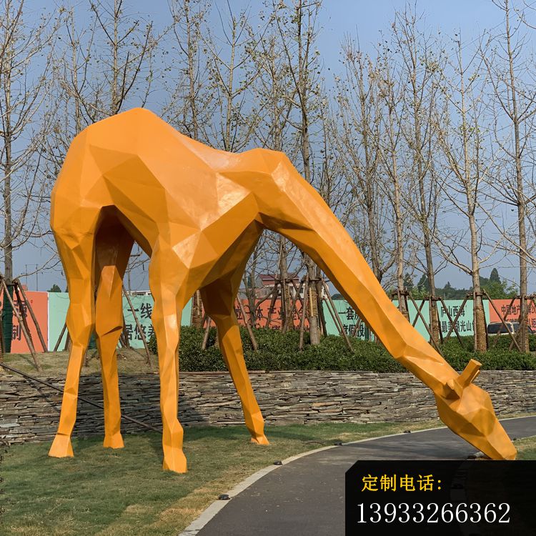 不锈钢几何长颈鹿雕塑_750*750