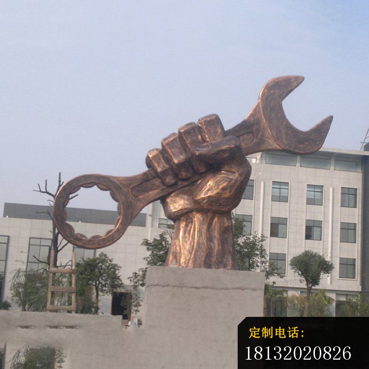企业手拿扳子标志铜雕_750*750