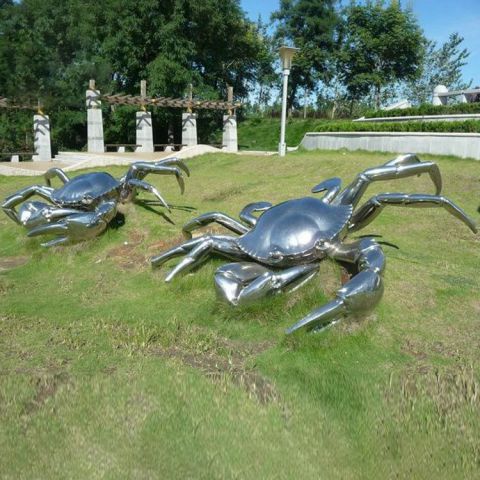 螃蟹不锈钢雕塑