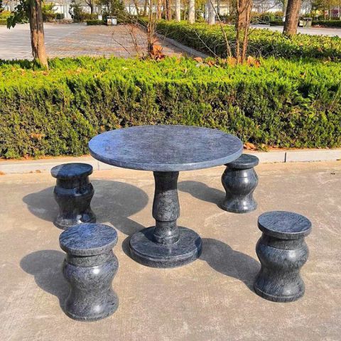 公园圆形石桌凳