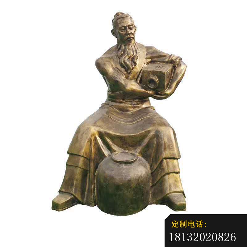 古代人物倒酒铜雕_800*800