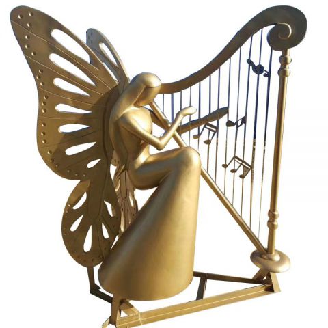 弹奏竖琴的蝴蝶人物铜雕