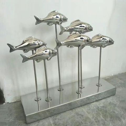 不锈钢镜面抽象鱼雕塑