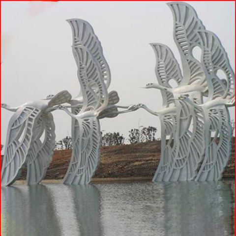不锈钢抽象飞翔仙鹤雕塑