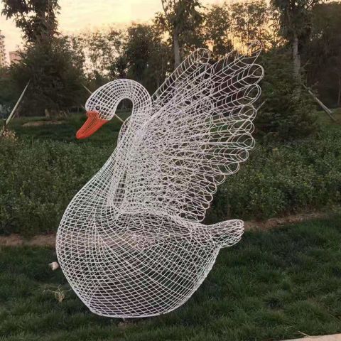 不锈钢编织镂空天鹅雕塑