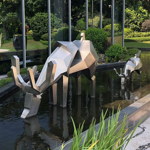 不锈钢抽象几何低头鹿雕塑